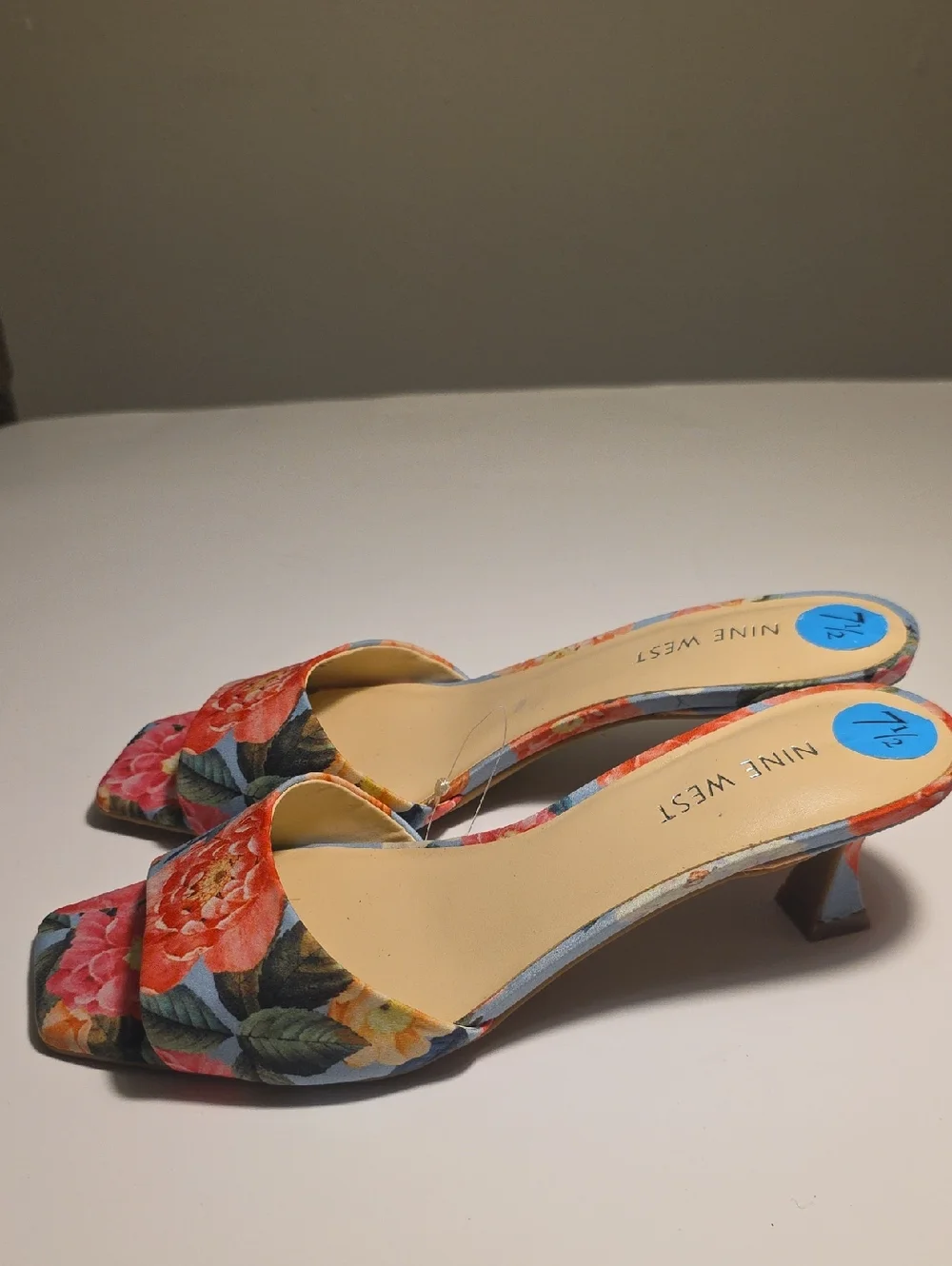 Nine West Floral Mules Slide On Shoes Multicolor Kitten Heel Women 7.5 - Picture 2 of 4